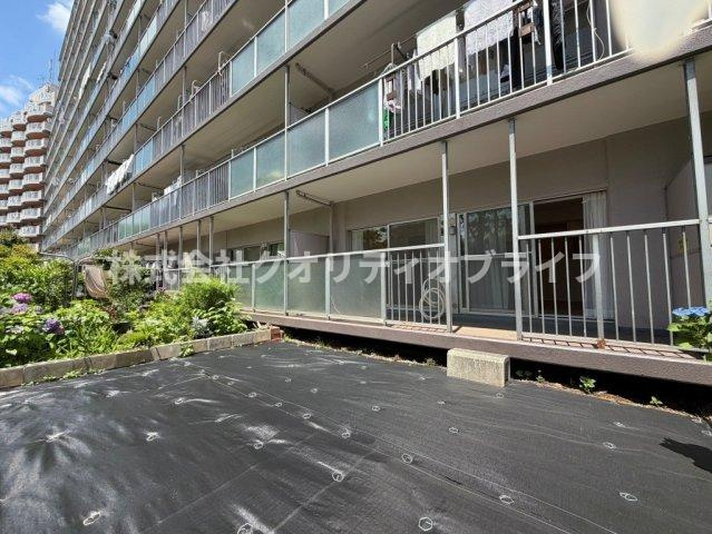 1階部分ならでは！専用庭つき☆