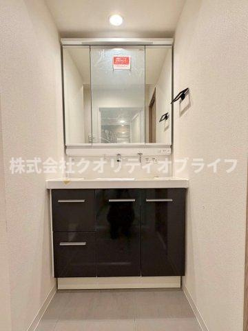 身だしなみを整える際にあると嬉しい独立洗面台も新設されております