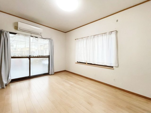 ※物件写真は一部、AIによる画像処理を行っており家具や備品が削除されております。現況とは異なることをご承知ください。