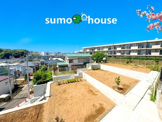前面道路含む現地写真です