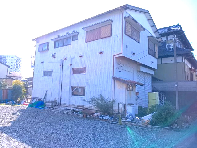 敷地が約45坪と広々としています。自由な間取りでお家が建てられます。