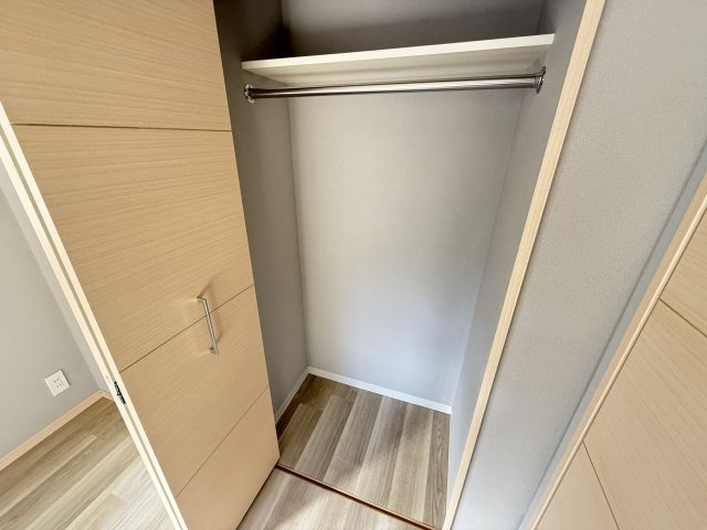 各居室に収納がついており、家族で使い分けしやすくなっています。　