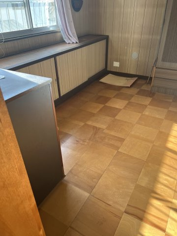 コンパクトで使いやすい洋室です