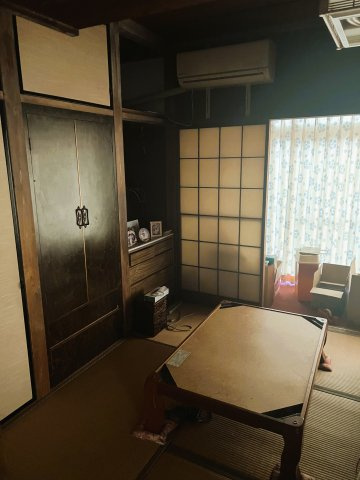 レトロな建具が映える、自分だけの隠れ家空間