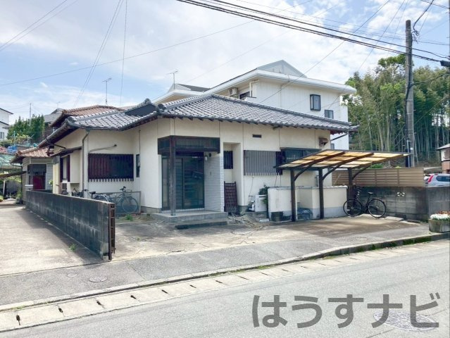 生活利便と住環境が調和した第一種住居地域です！