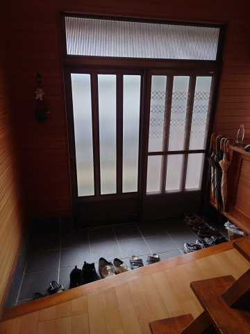 陽光が届き、明るい玄関♪