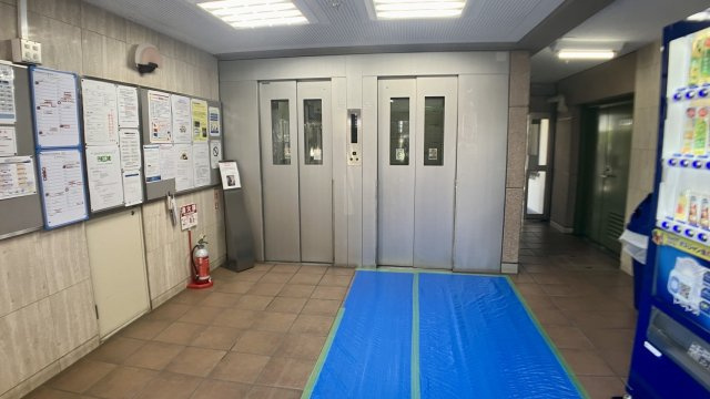 エレベーター　