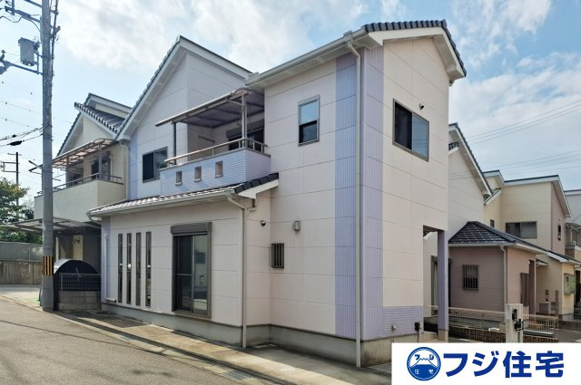 外観：327001674301