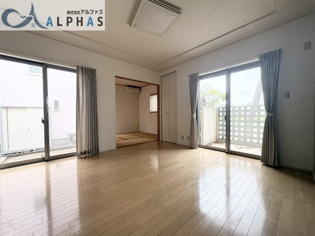 ■LDK約16.25帖♪足元からポカポカの快適床暖房が付いています♪