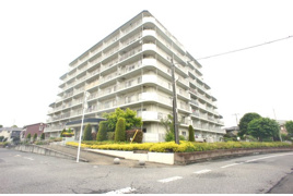 六高台サンハイツＢ棟の外観