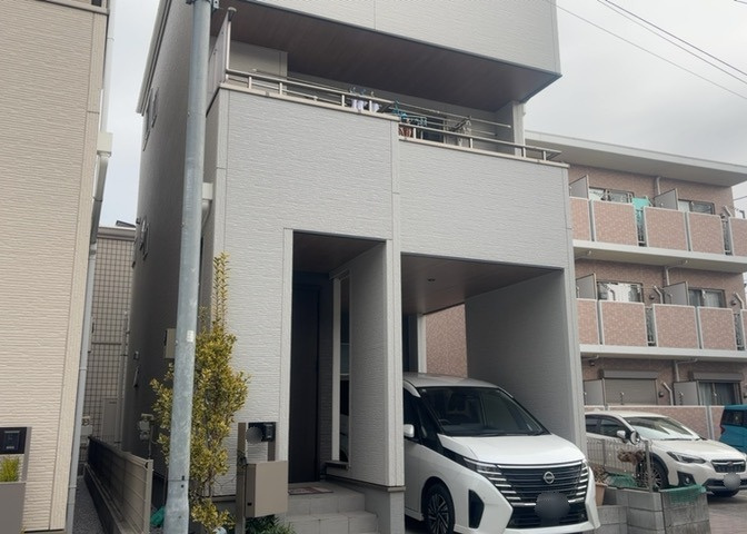 物件の詳細については、現地を見てわかること以外に、役所や法務局などで調べないとわからないことがあります。そのため、現地に行く場合は、もしこの物件を買ったらどのような生活ができるかをイメージしましょう。