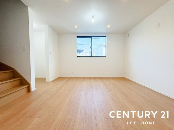 【東急東横線「元住吉」中古戸建の居間】