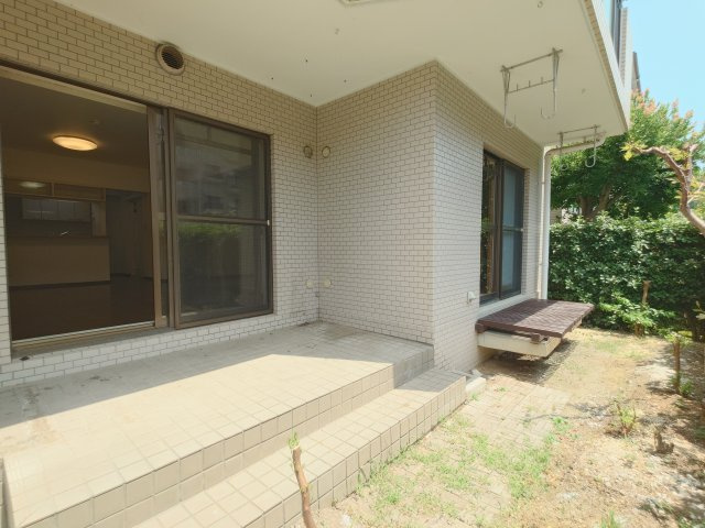 専用庭付でガーデニングがお楽しみいただけます。