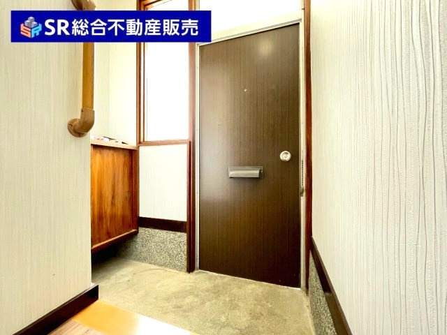 玄関にはシューズボックスもございます！　