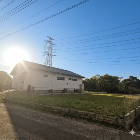 せっかくのマイホーム、こだわりたい方におすすめ。建築条件なしのため、好きな工務店や設計士に依頼でき、家族の想いをそのまま形にできます