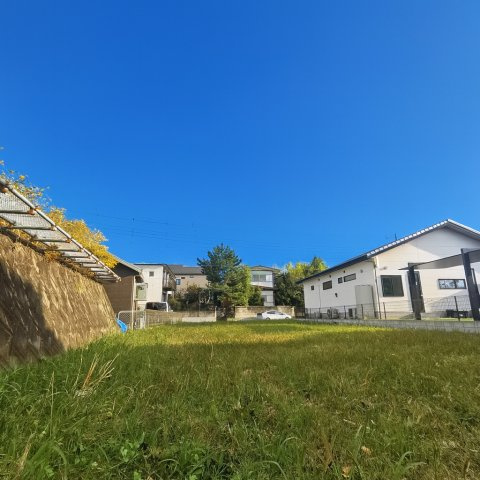 建てたい家を建てられる自由。間取り・デザイン・仕様まで、ご家族の希望に合わせてプランニングできる、建築条件なしの魅力
