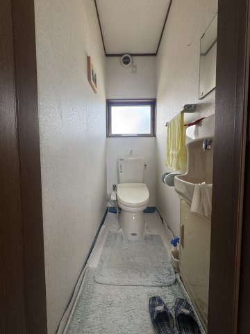【東区粟山4丁目 中古戸建のトイレ】