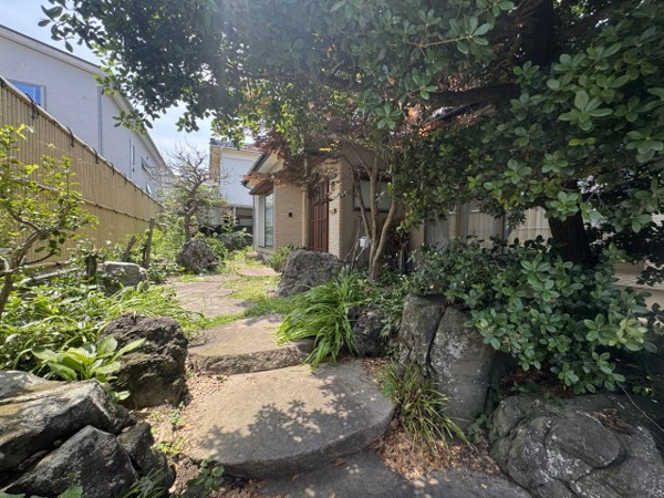 【東区粟山4丁目　中古戸建の庭】