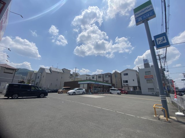 ■目の前にコンビニがありますよ♪♪