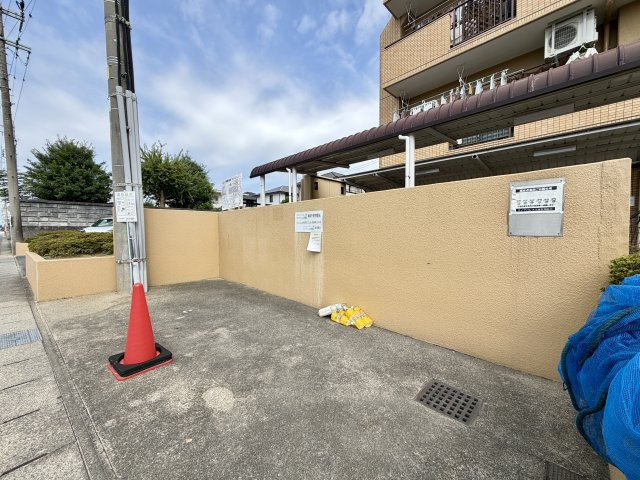 ゴミ捨て置き場