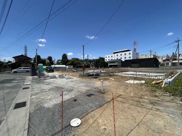 現地写真　東側接道幅員約4ｍ　