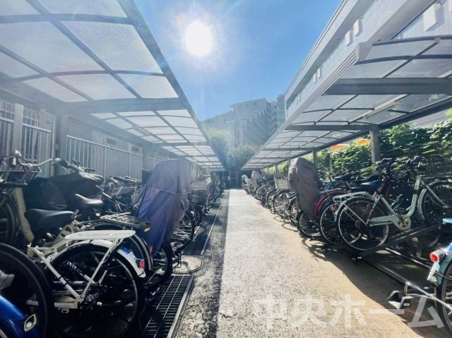 【自転車置き場】最新の空き状況や費用などの詳細は担当スタッフまでお問い合わせください。