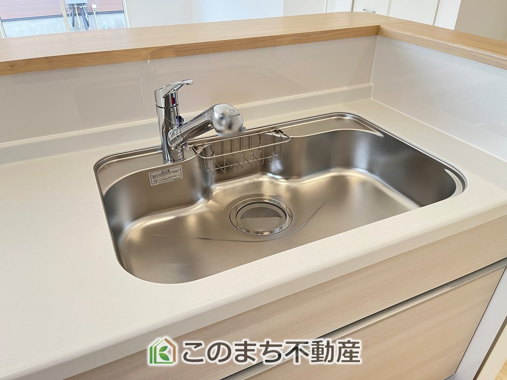 同社施工物件写真。※建具やフローリング、その他仕様が異なる場合がございます。