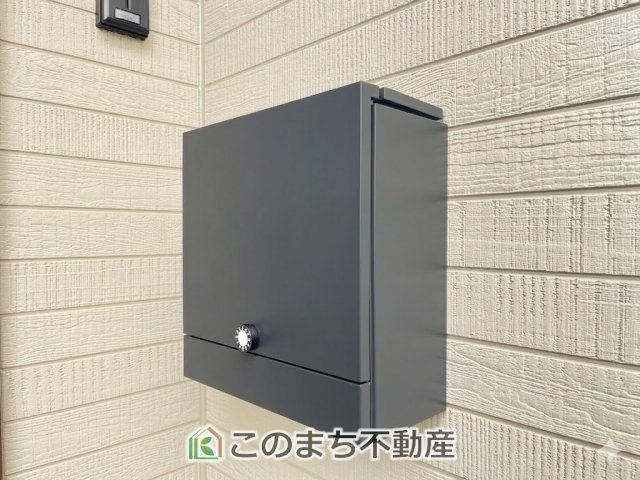 同社施工物件写真。※建具やフローリング、その他仕様が異なる場合がございます。