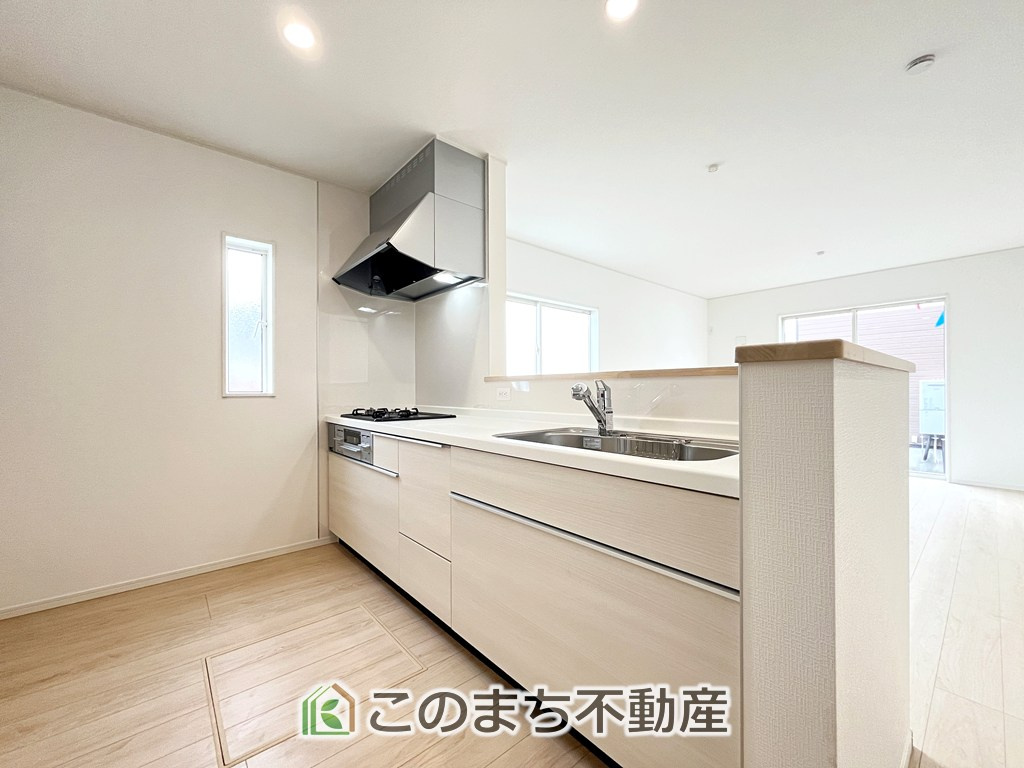 同社施工物件写真。※建具やフローリング、その他仕様が異なる場合がございます。