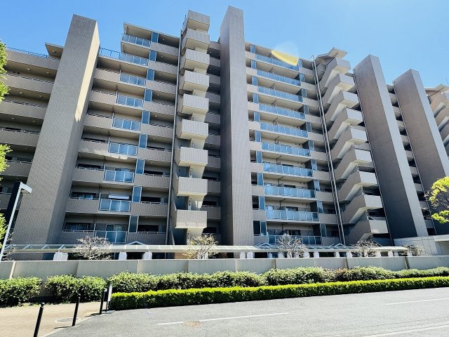 ～ペット可　内装フルリノベ済　総戸数414戸、共用設備大充実のマンション～