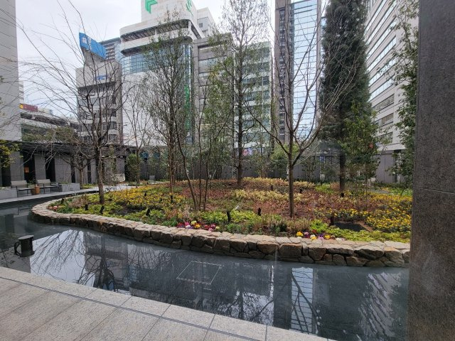 【ゲーテッドガーデン】大阪初のゲーテッドガーデン。壮大な樹木や草花。四季折々の景観を楽しめます！