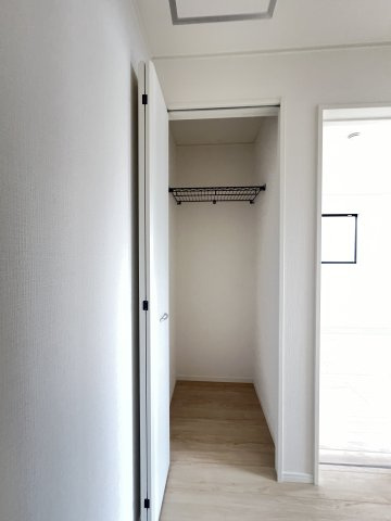 2階　ホール収納