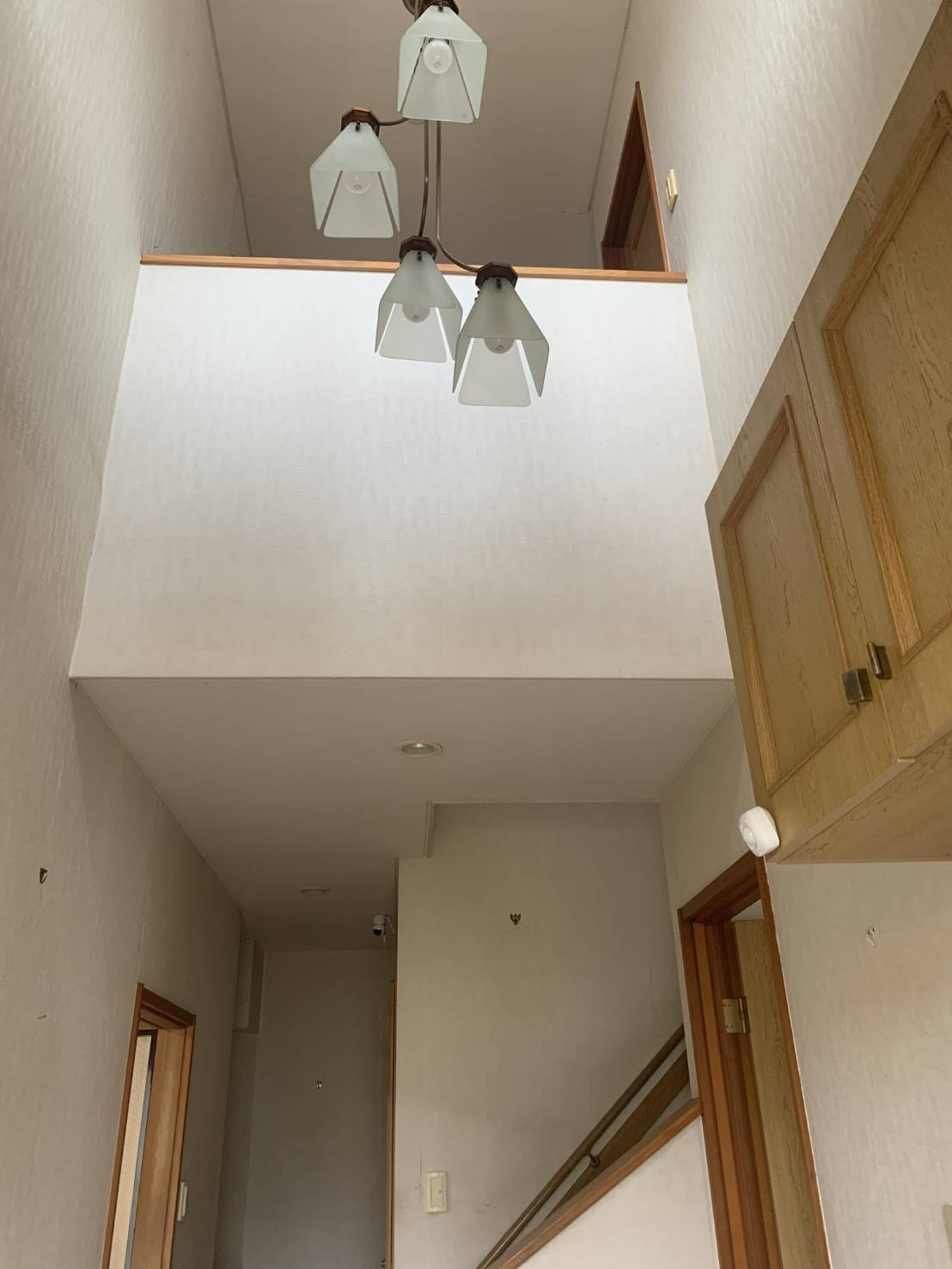 吹抜け　玄関ホール