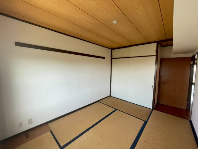 北側6帖の和室です。