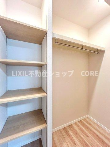 ウォークインクローゼットのある住まいで収納上手な生活を実現！