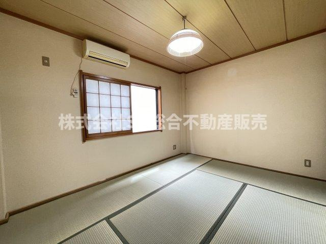2F　6.0帖。ダイニングキッチンへの動線も良く使いやすい和室です！