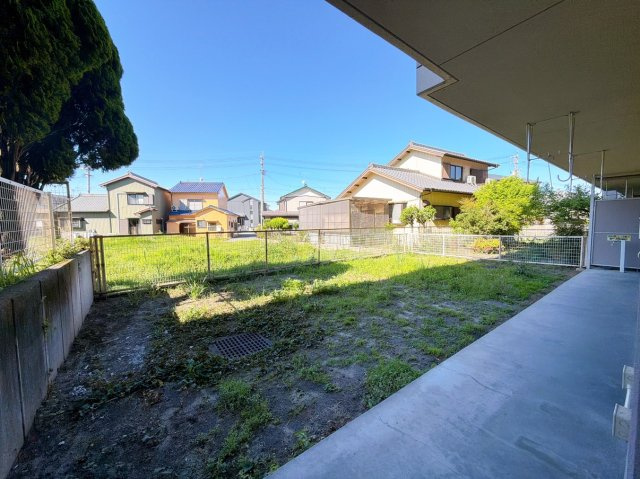 専用庭で家庭菜園も可能です♪
