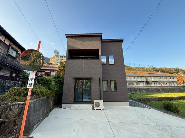 外観：334000213986