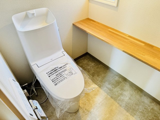 ～暖房温水洗浄機能付きトイレ　冬場は特に嬉しい機能ですね～