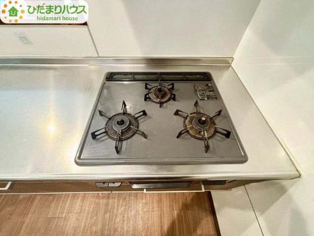 3口コンロでお料理する時間も短くなりそうですね(*‘∀‘)      　