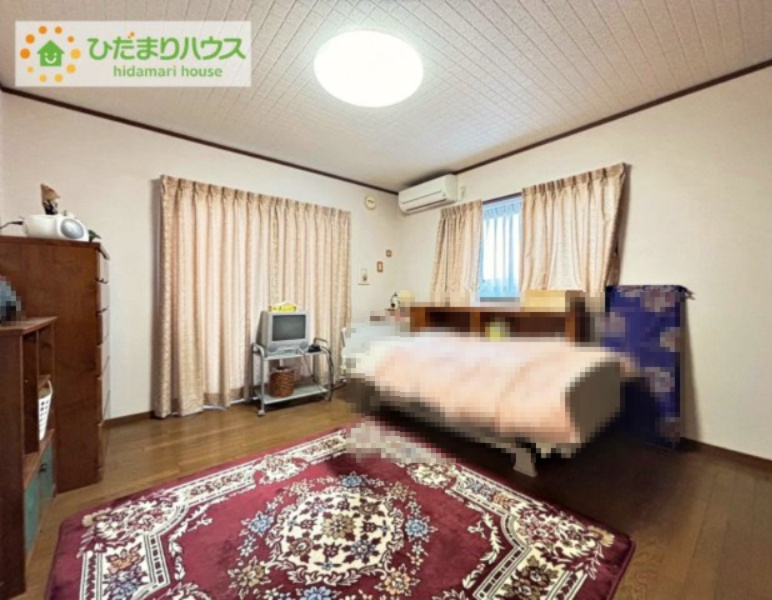 机にベットを置けば子供部屋の完成です！