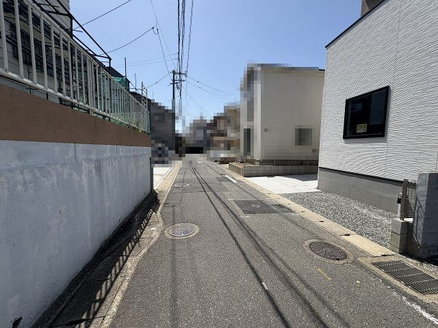 現地写真。前面道路です。