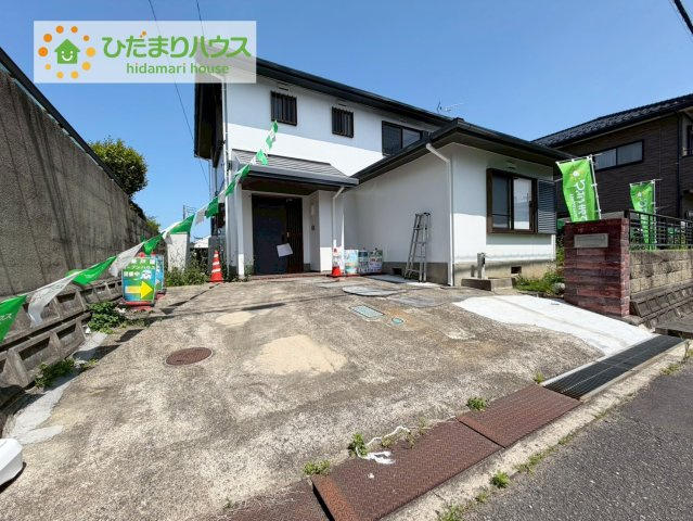 ご家族でお車に乗る方に！駐車場2台分あります！