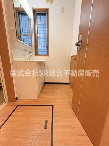 清潔感のある使いやすい脱衣場です！