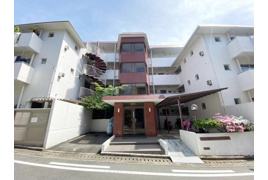 緑地公園第一ダイヤモンドマンションの外観