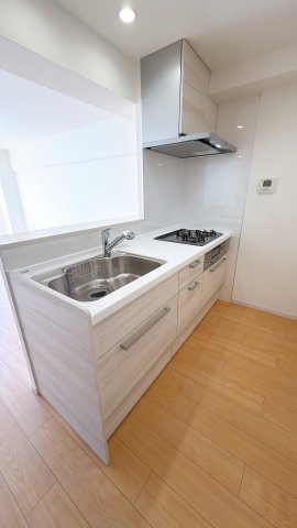 システムキッチン交換。浄水器付き。3口コンロ。