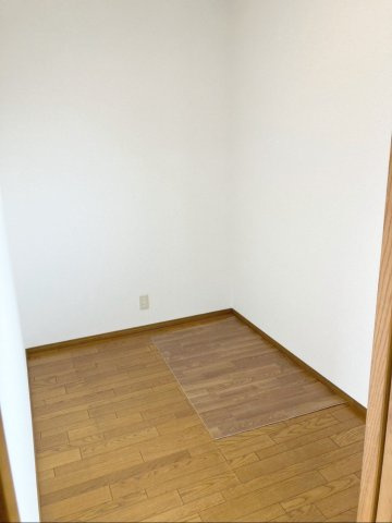 すっきり収納できるウォークインクローゼット！