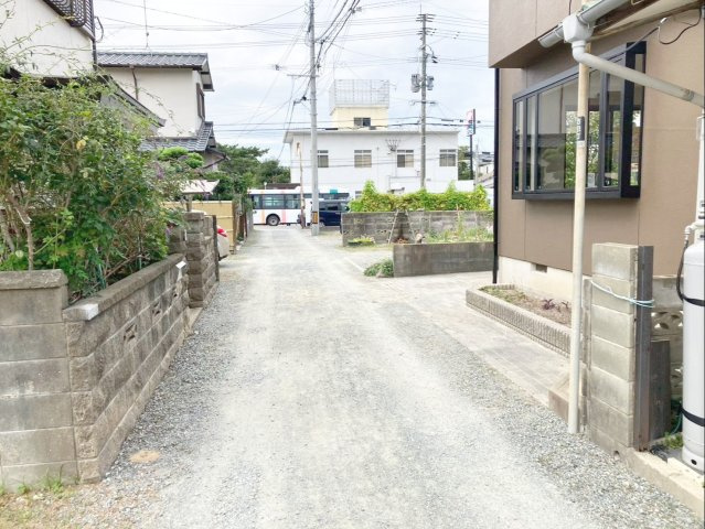 幅員約3ｍ　※私道（42条2項・持分あり）