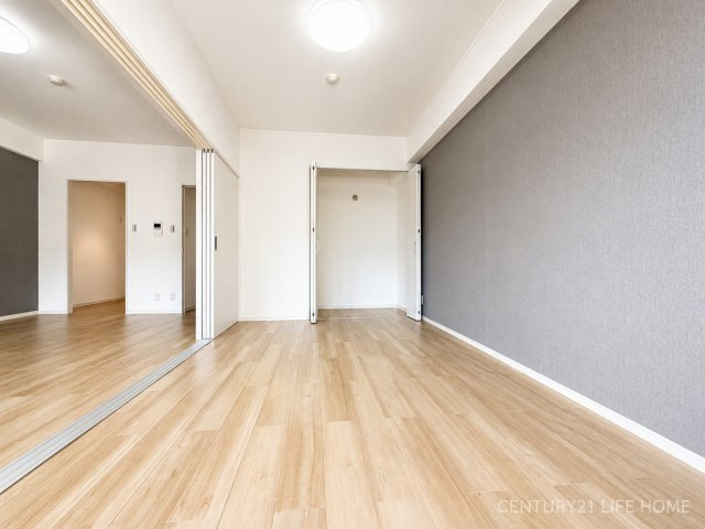 個人の部屋や寝室として使える洋室です