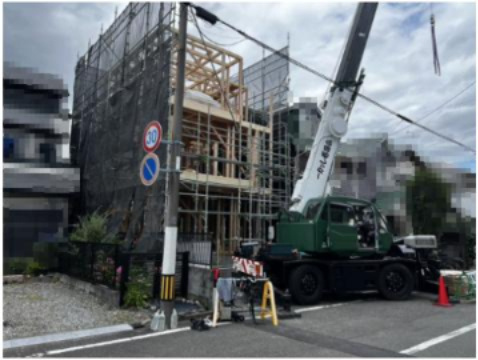 着々と工事が進んでおります。完成後は最新の設備と快適な住空間が待っています。ぜひお早めにお問い合わせください。
